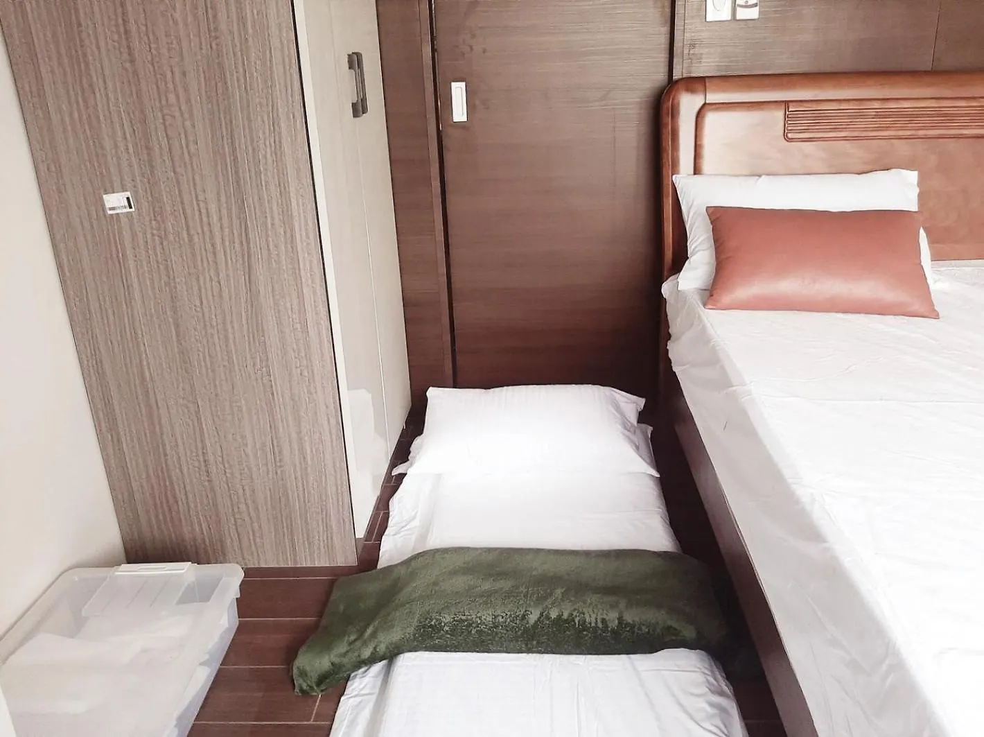 Air Residence Makati Manila 0*,  Philippines